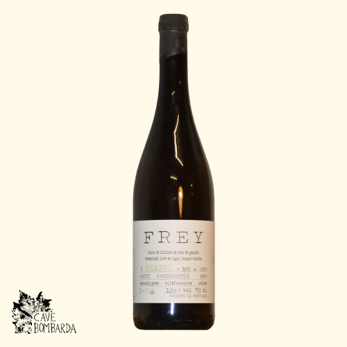 Cave Bombarda | Frey É Branco 022